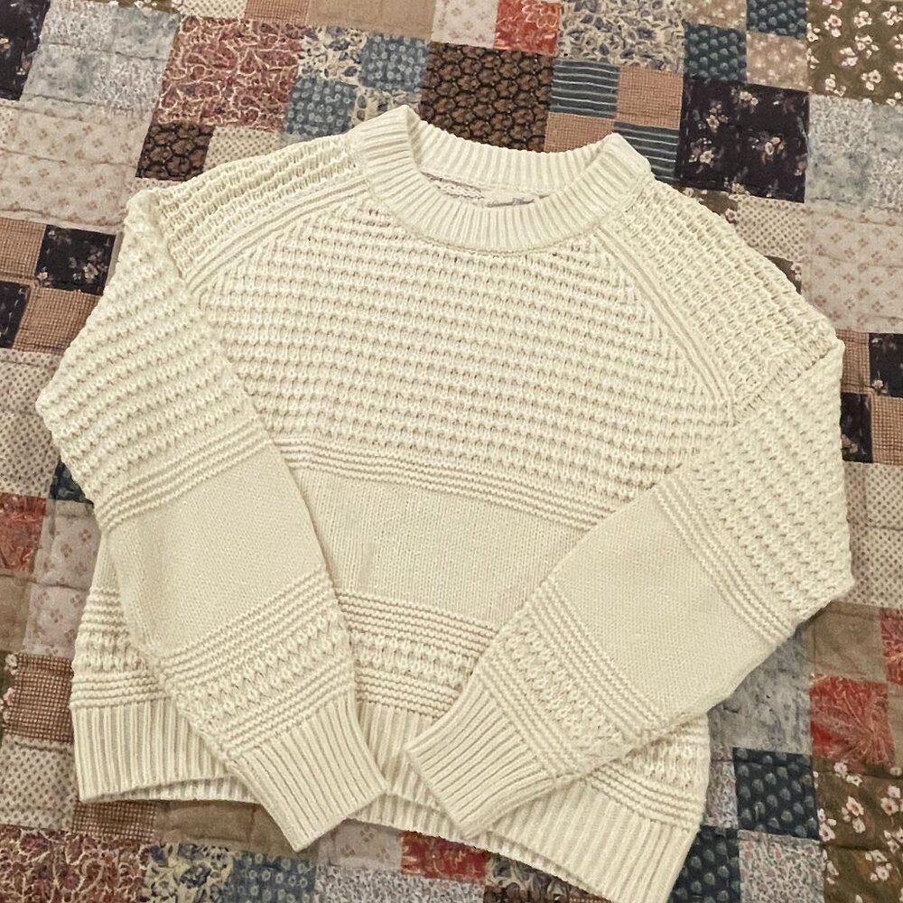 Women's Univesal Thread Sweater
